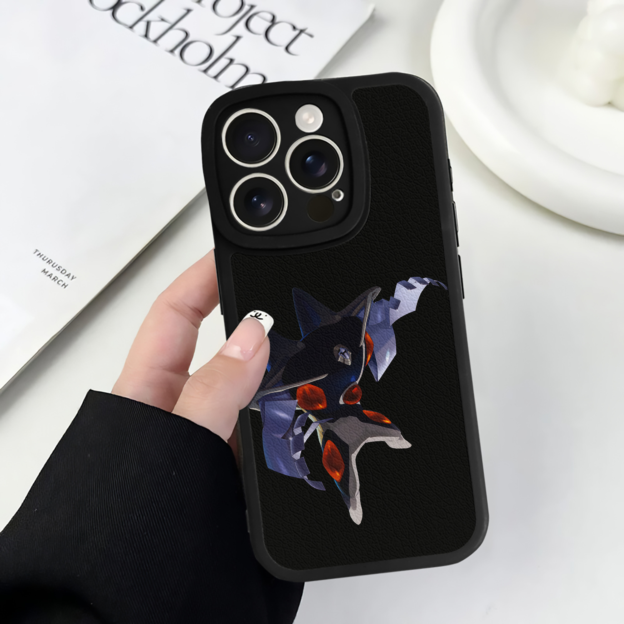 （画像用） EVA 新世紀エヴァンゲリオン 【iPhone 16シリーズ対応】シリコンスマホケース（レザー調） 材質：シリコン
